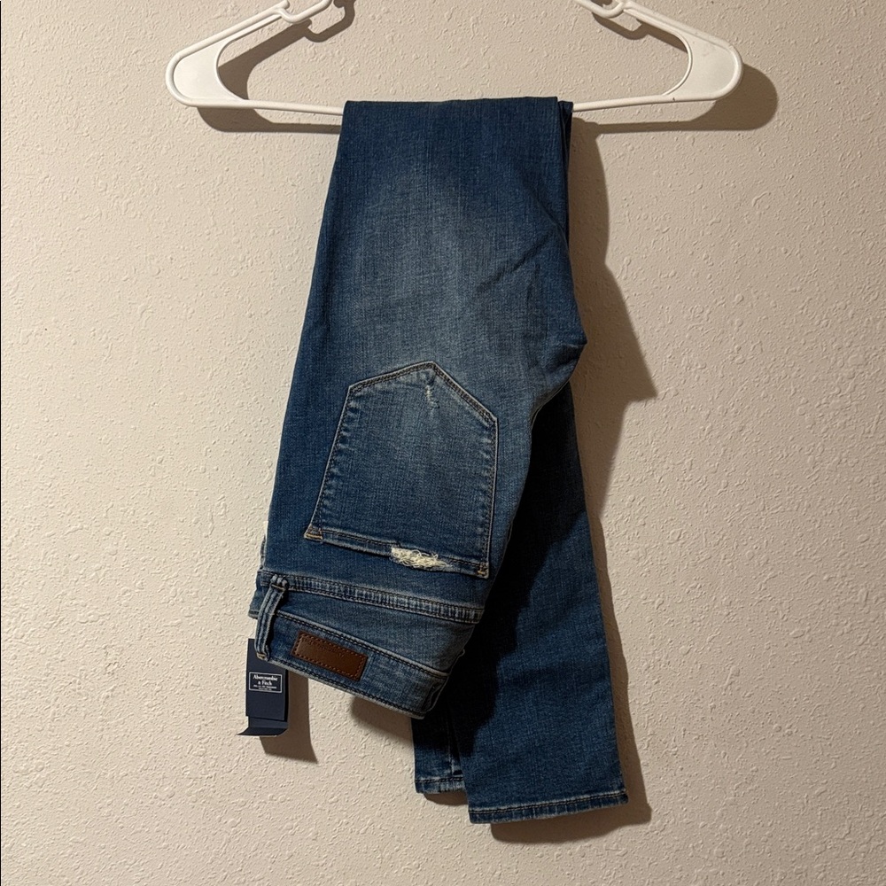 Abercrombie &Fitch Women’s Skinny Mod Rise Jeans